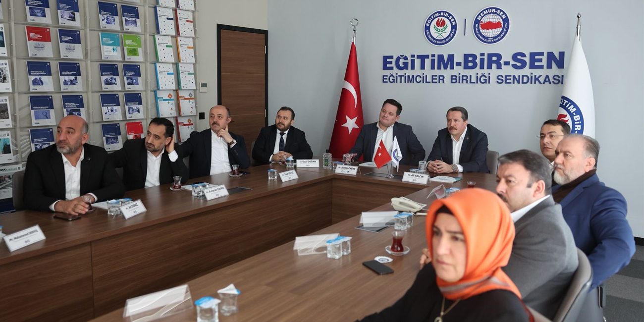 ETUCE AVRUPA DİREKTÖRÜ EVERS SENDİKAMIZI ZİYARET ETTİ