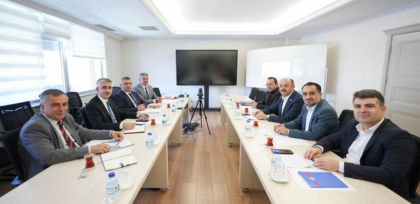 NORM KADRO FAZLASI ÖĞRETMENLERE YÖNELİK TALEBİMİZ BAKANLIKTA KARŞILIK BULDU