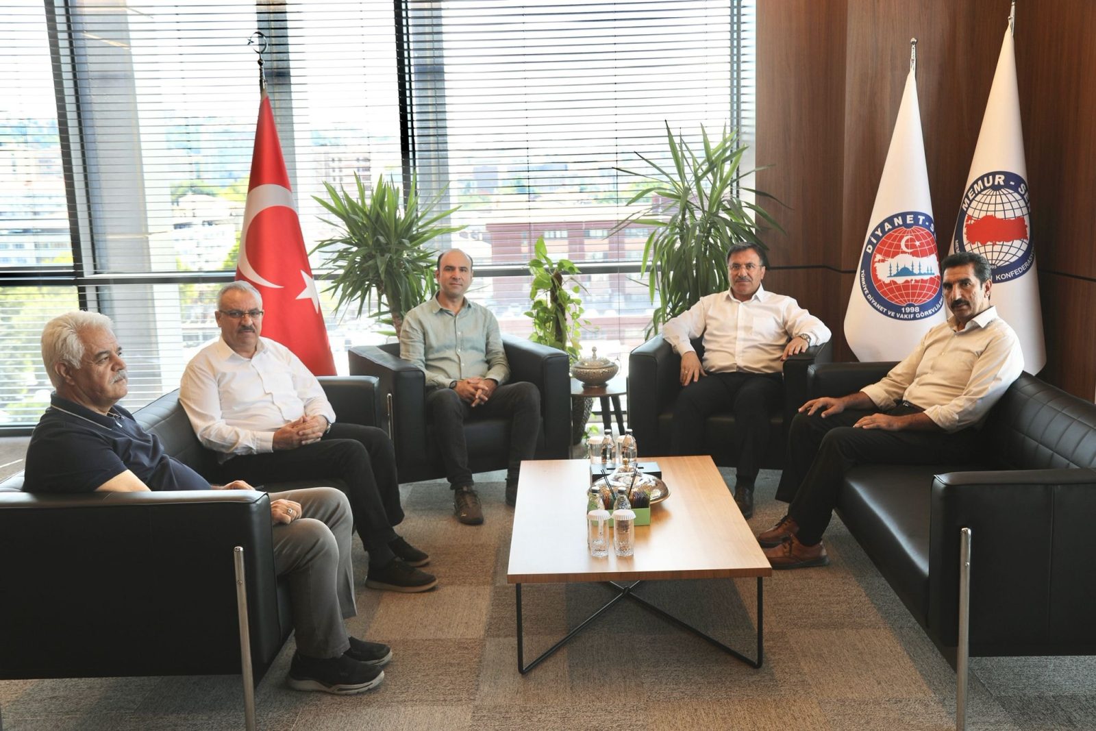 Memur-Sen Kırşehir’den Genel Başkan Ali Yıldız’a Ziyaret