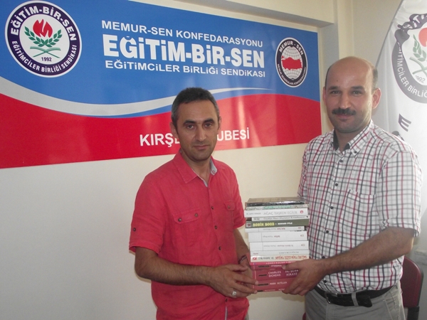 Okullara Kitap Desteğimiz Devam Ediyor
