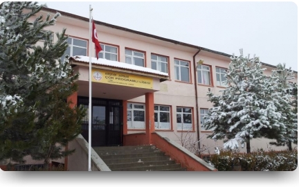 Öğrencilerimize Allahtan Rahmet, Ailelerine ve Eğitim Camiasına Başsağlığı Diliyoruz.