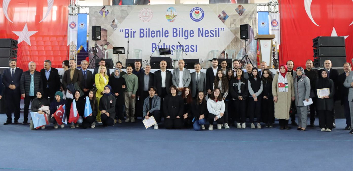 Fikre yönelen, geleceğe yürüyen gençlerle Tokat’ta buluştuk