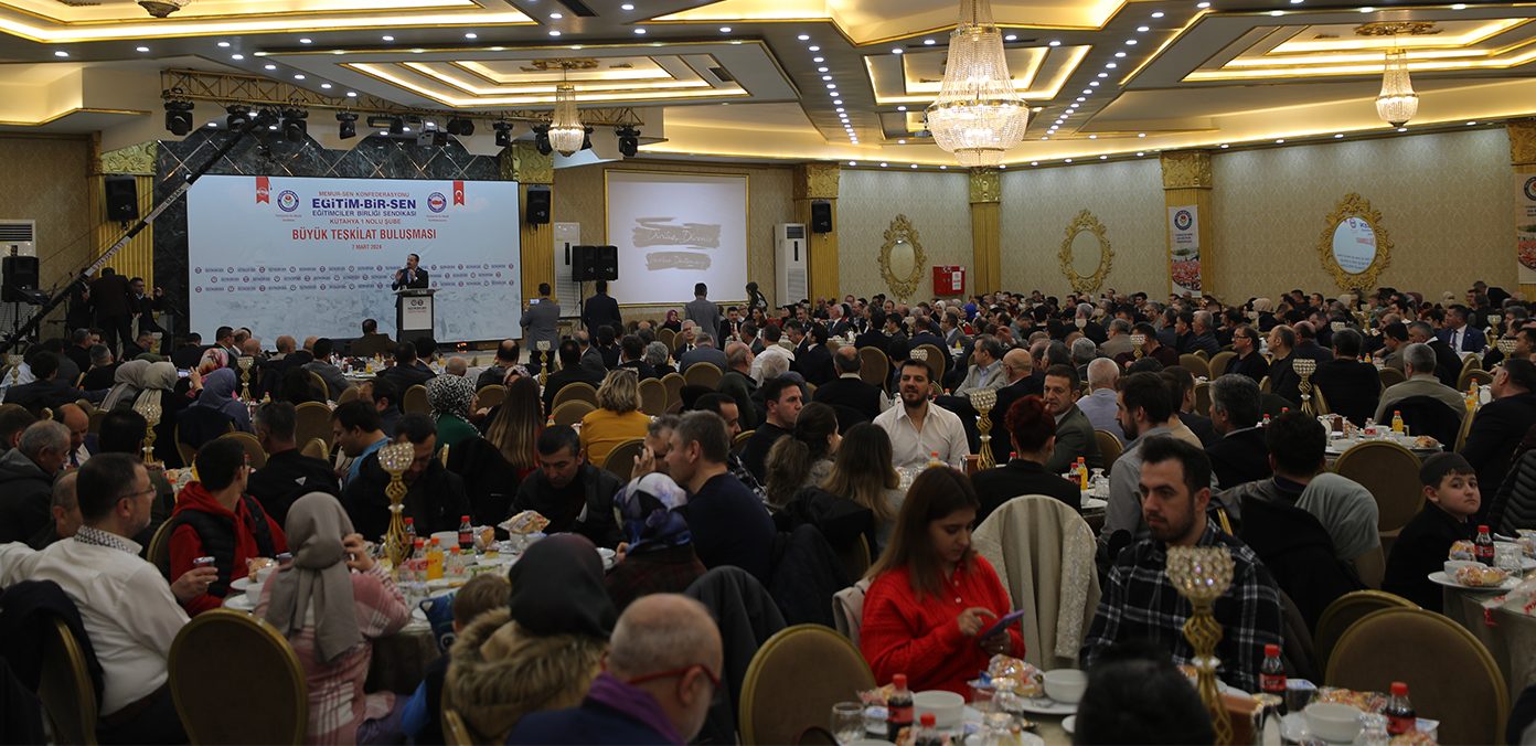 CHP, memurların masada kazandığı toplu sözleşme ikramiyesi hakkını mahkemede ellerinden aldı